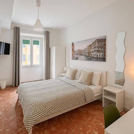 Colosseo Rooms B&B Roma Ngoại thất bức ảnh
